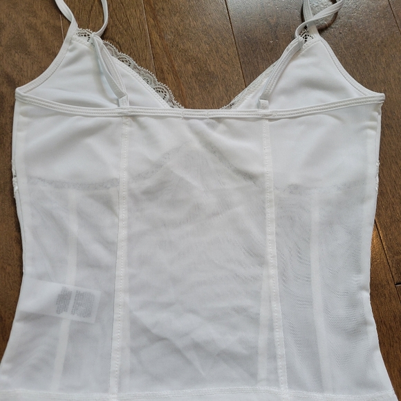 🌸2 For 10$-Garage cropped cami - Picture 2 of 2